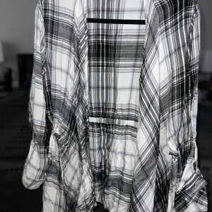 Motherhood Black and White Plaid Top Size XL